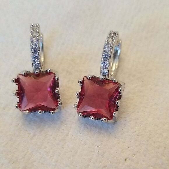 ❤Elegant Pink Gemstone Earrings - Picture 1 of 6